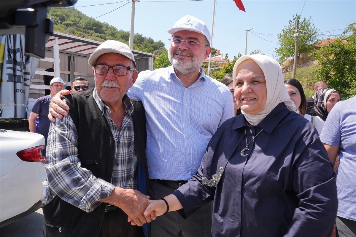 Cumhurbaşkanı Erdoğan İzmir'deki Yangınla İlgili Vatandaşlarla Görüştü