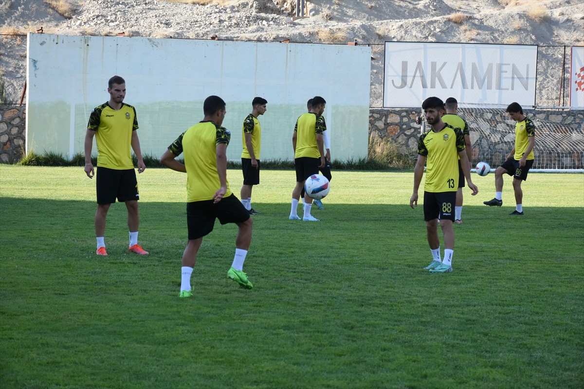 Yeni Malatyaspor'un Keçiörengücü Maçına Hazırlıkları Devam Ediyor