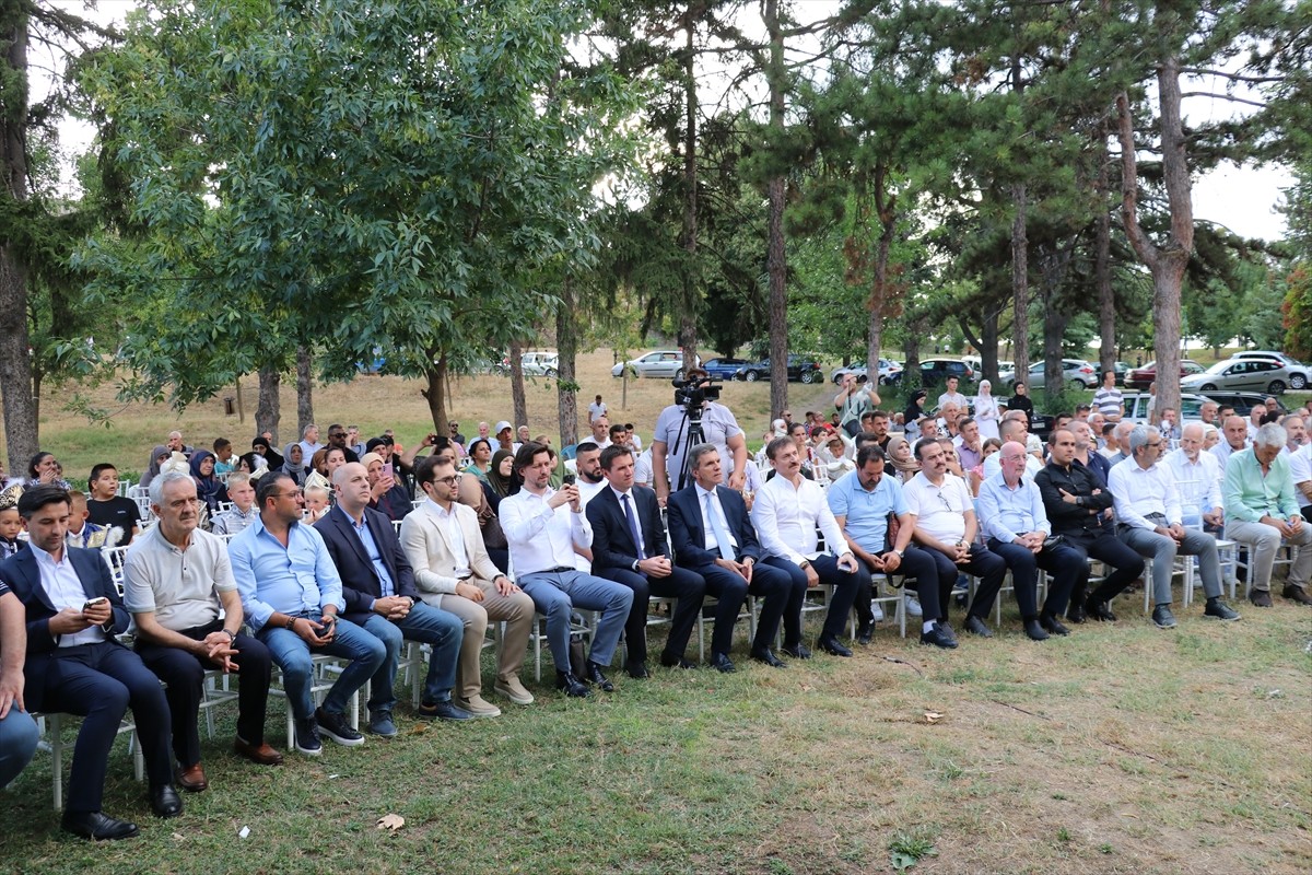 Kuzey Makedonya'da 100 Çocuk İçin Geleneksel Sünnet Şöleni