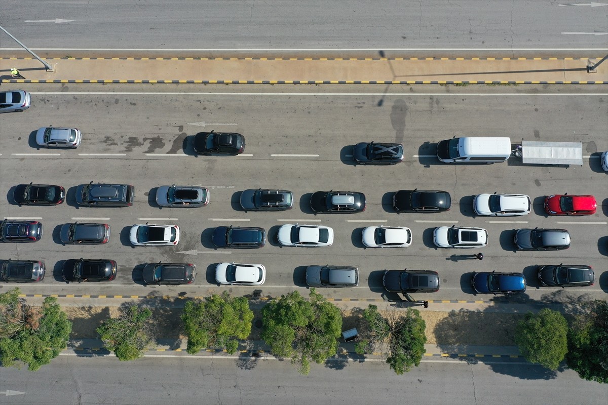 Gurbetçilerin Dönüş Yolculuğu Devam Ediyor