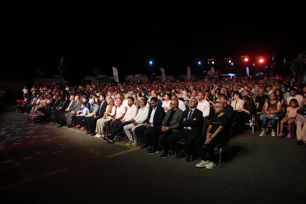 Rize'de TRT Sanatçıları Şehir Konserleri Heyecanı