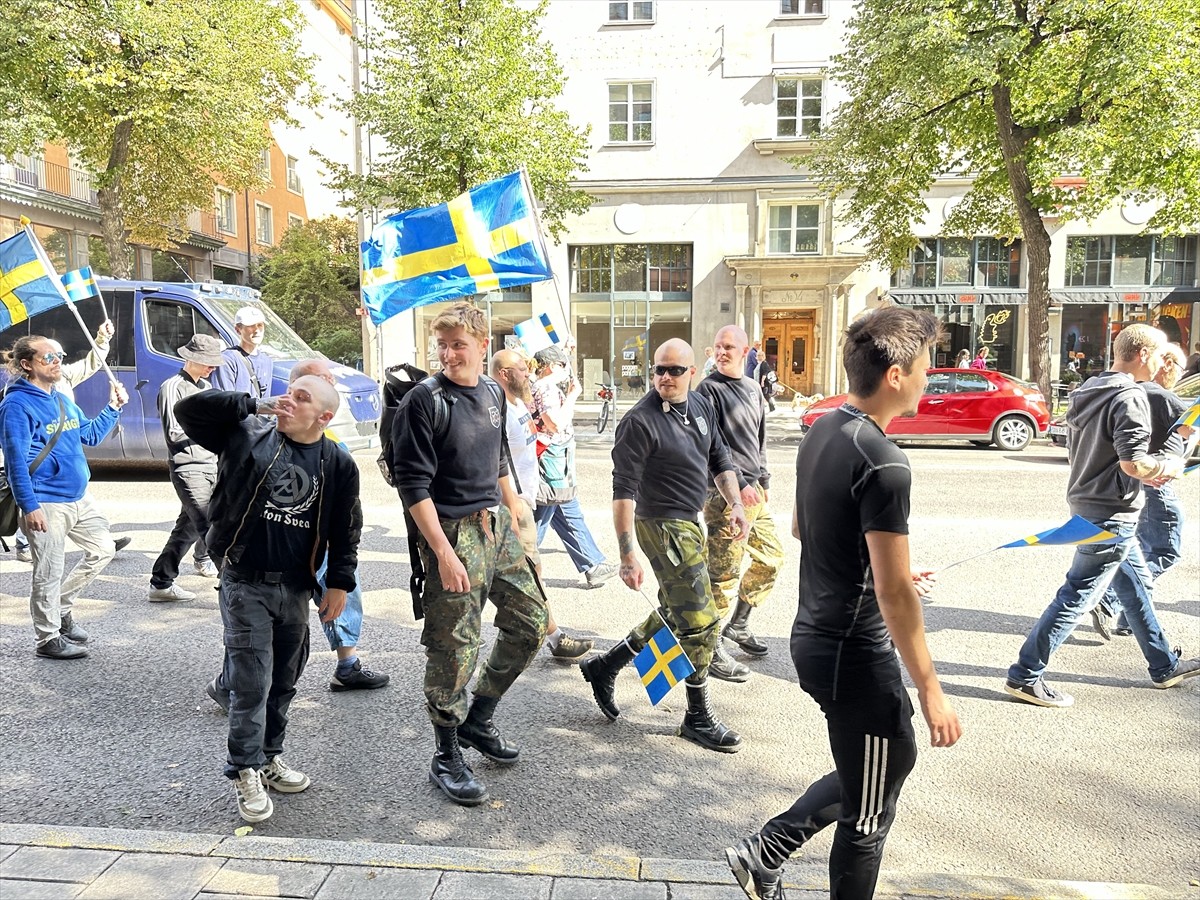 İsveç'te Aşırı Sağcı Gösteri: Müslümanları Ülkelerine Gönderme Talepleri