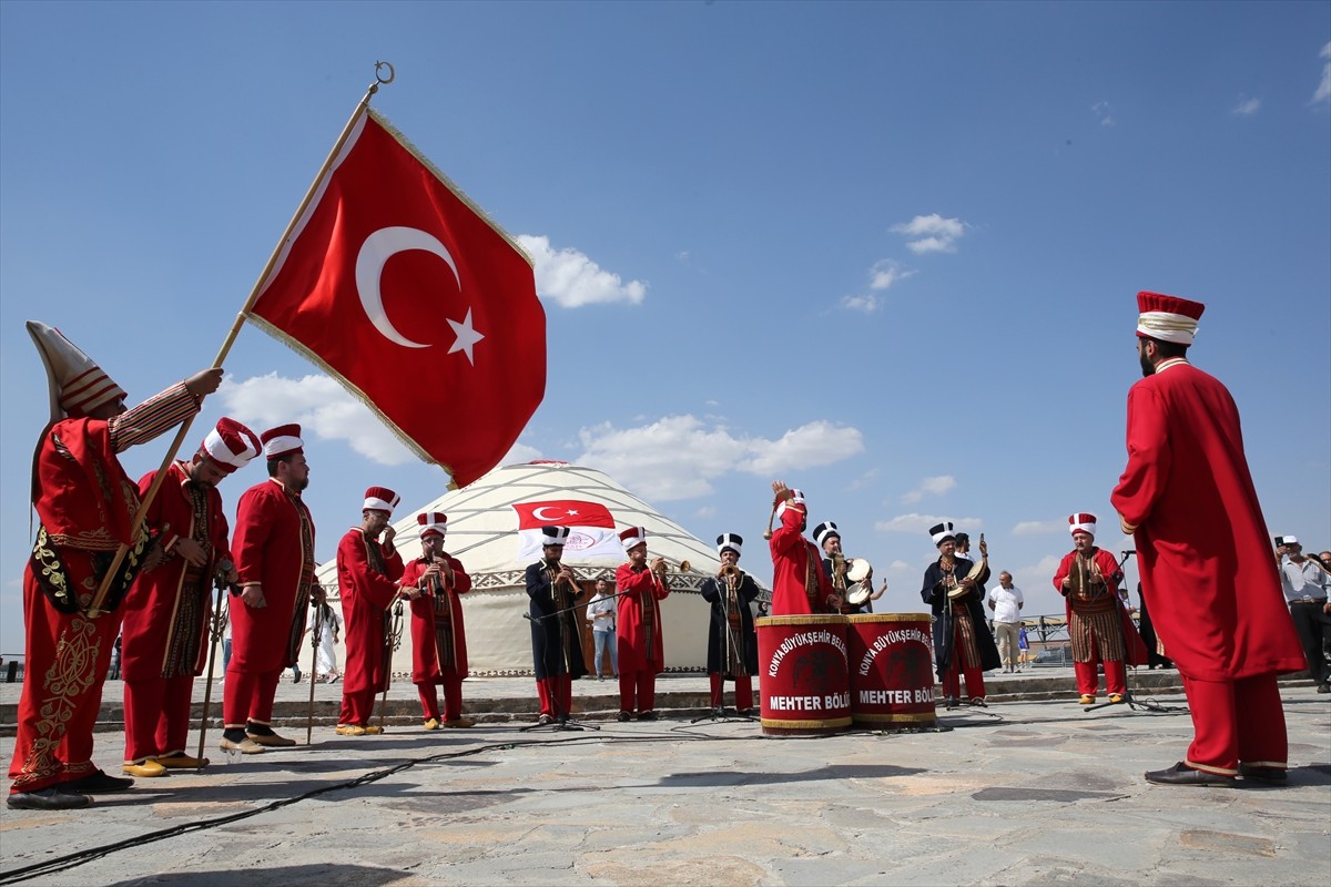 Muş'ta Malazgirt Zaferi'nin 953. Yıl Dönümü Coşkuyla Kutlandı