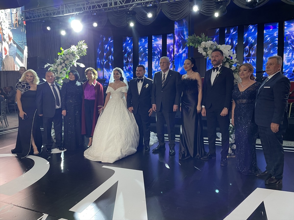 İYİ Parti Genel Başkanı Nikah Şahidliği Yaptı