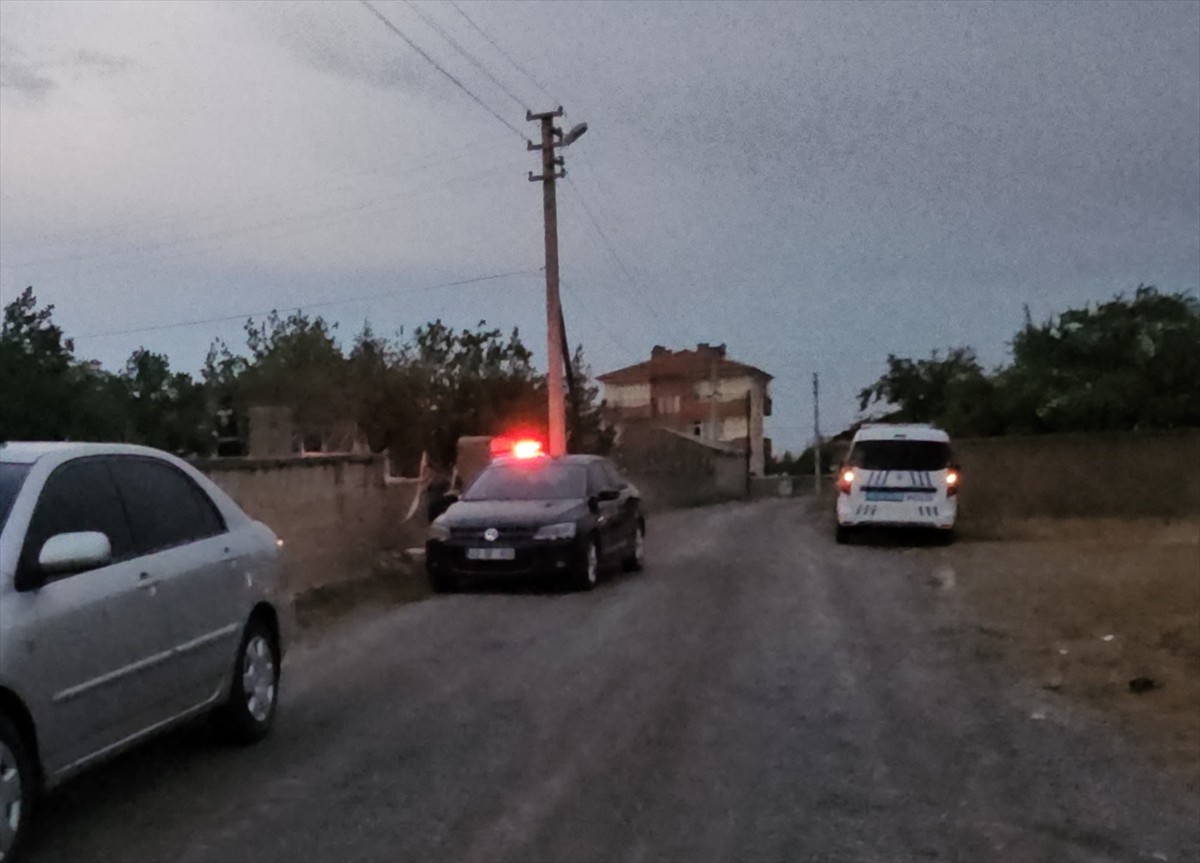 Konya'da Trajik Olay: Baba Kızını Öldürdü, Eşini Yaraladı