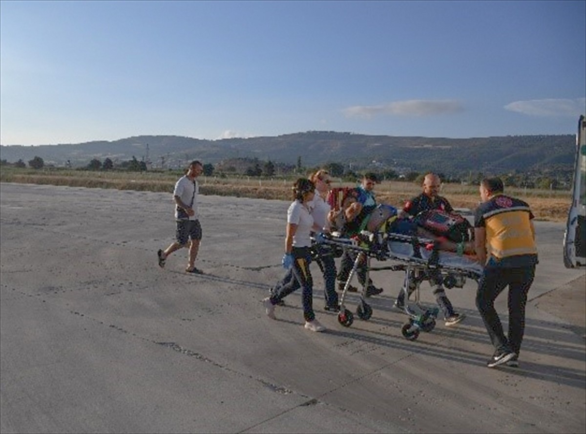 Gökçeada'da Kalp Krizi Geçiren Vatandaş Askeri Helikopterle Hastaneye Nakledildi