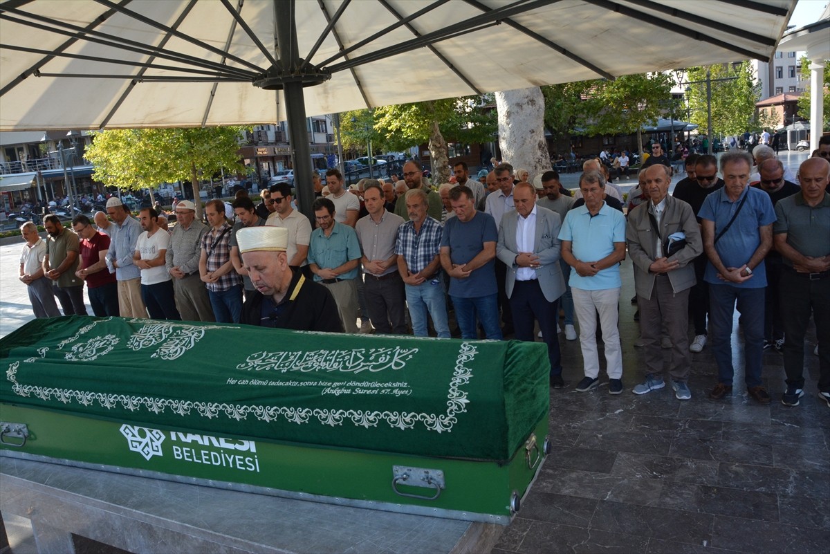 Prof. Dr. Mücteba İlgürel'in Anısına: İstanbul'dan Balıkesir'e Son Yolculuk