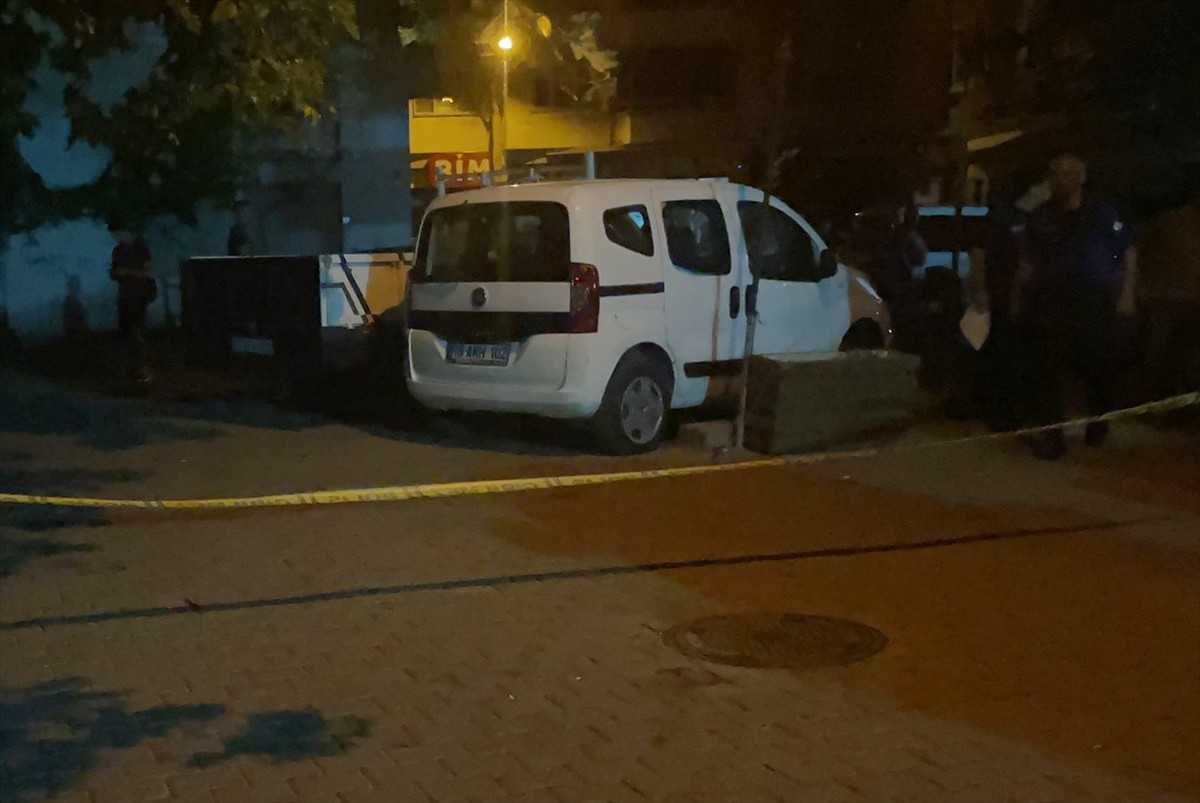 Bursa'nın Gemlik İlçesinde Silahlı Kavga: 3 Yaralı