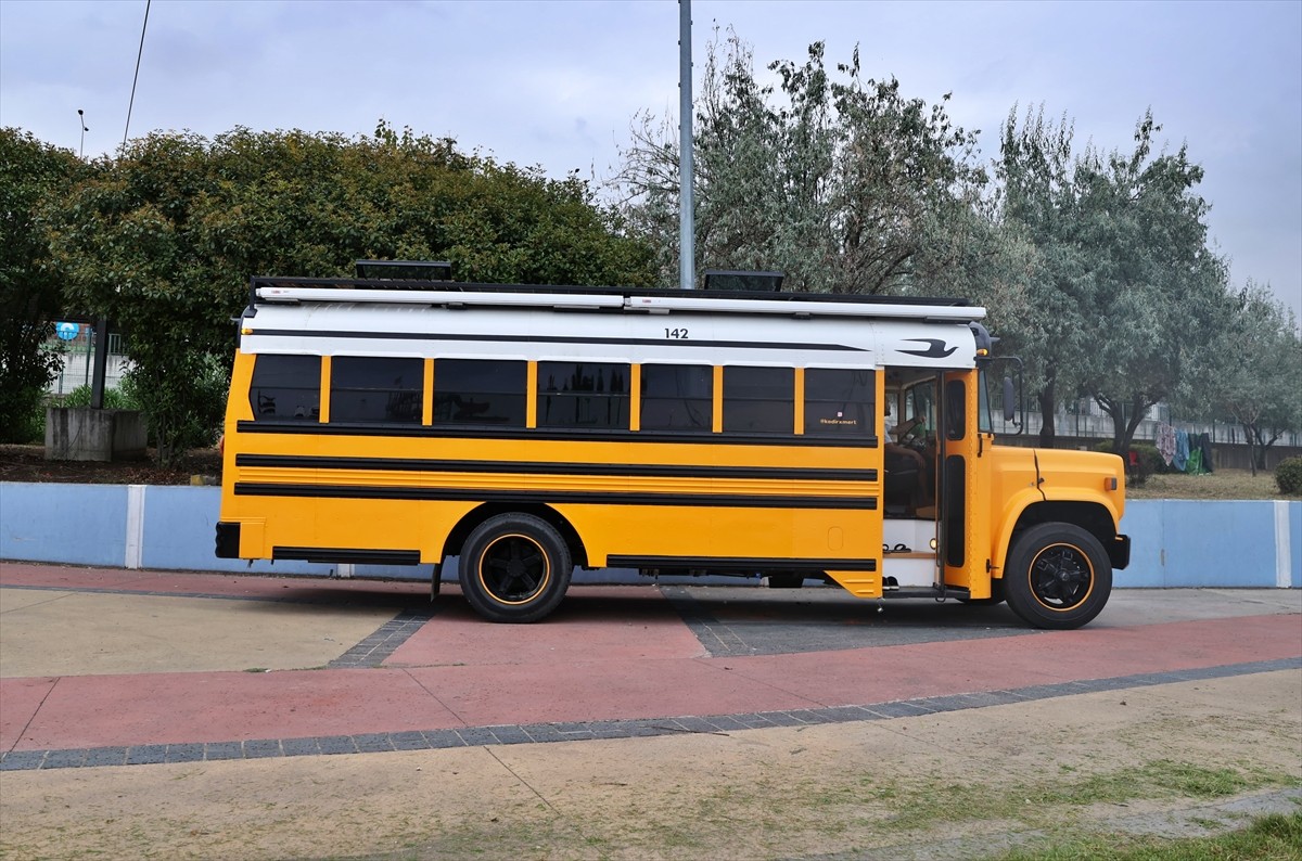 Türk Gezgin Kadir Mert, School Bus ile 25 Bin Km Yolculuk Realize Etti