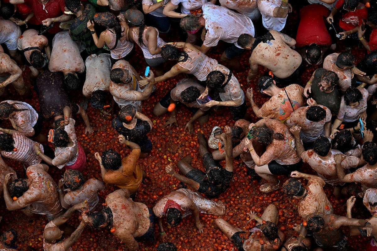 La Tomatina Festivali'nde Neredeyse 120 Ton Domates Kullanıldı