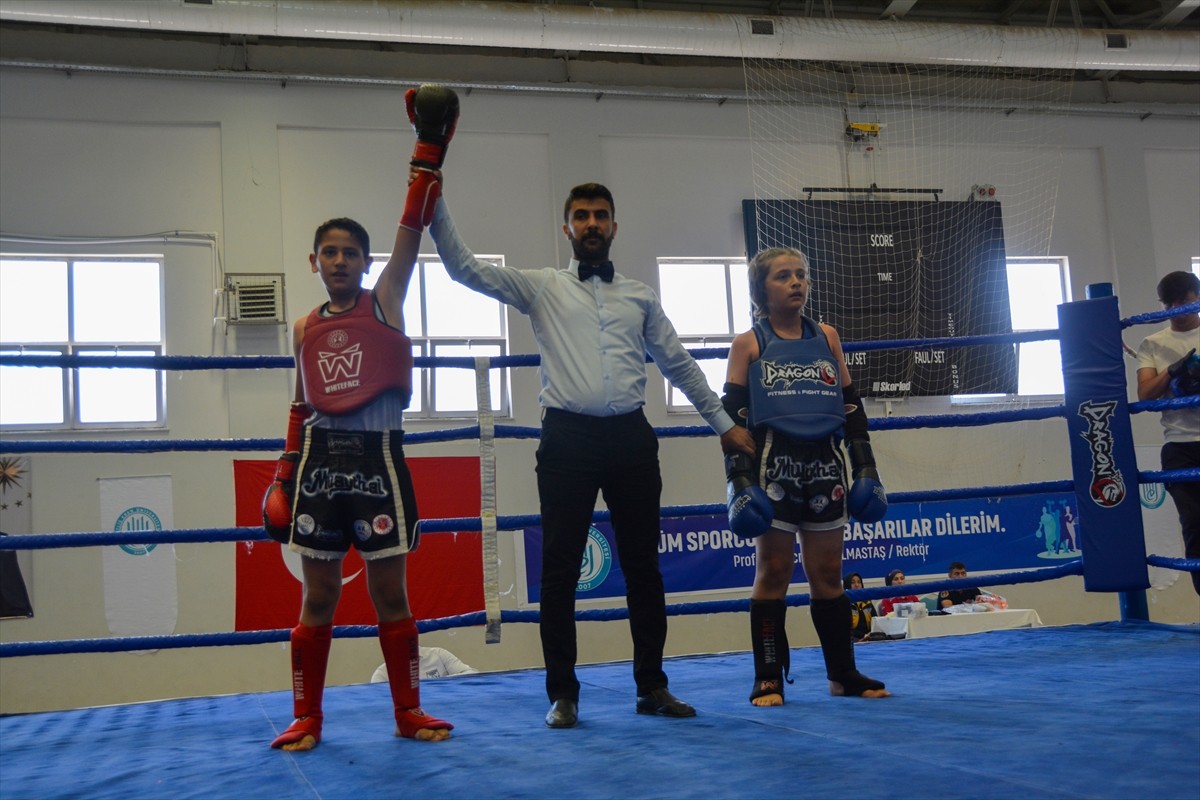 Bitlis'te Ulusal Muaythai Şampiyonası Tamamlandı