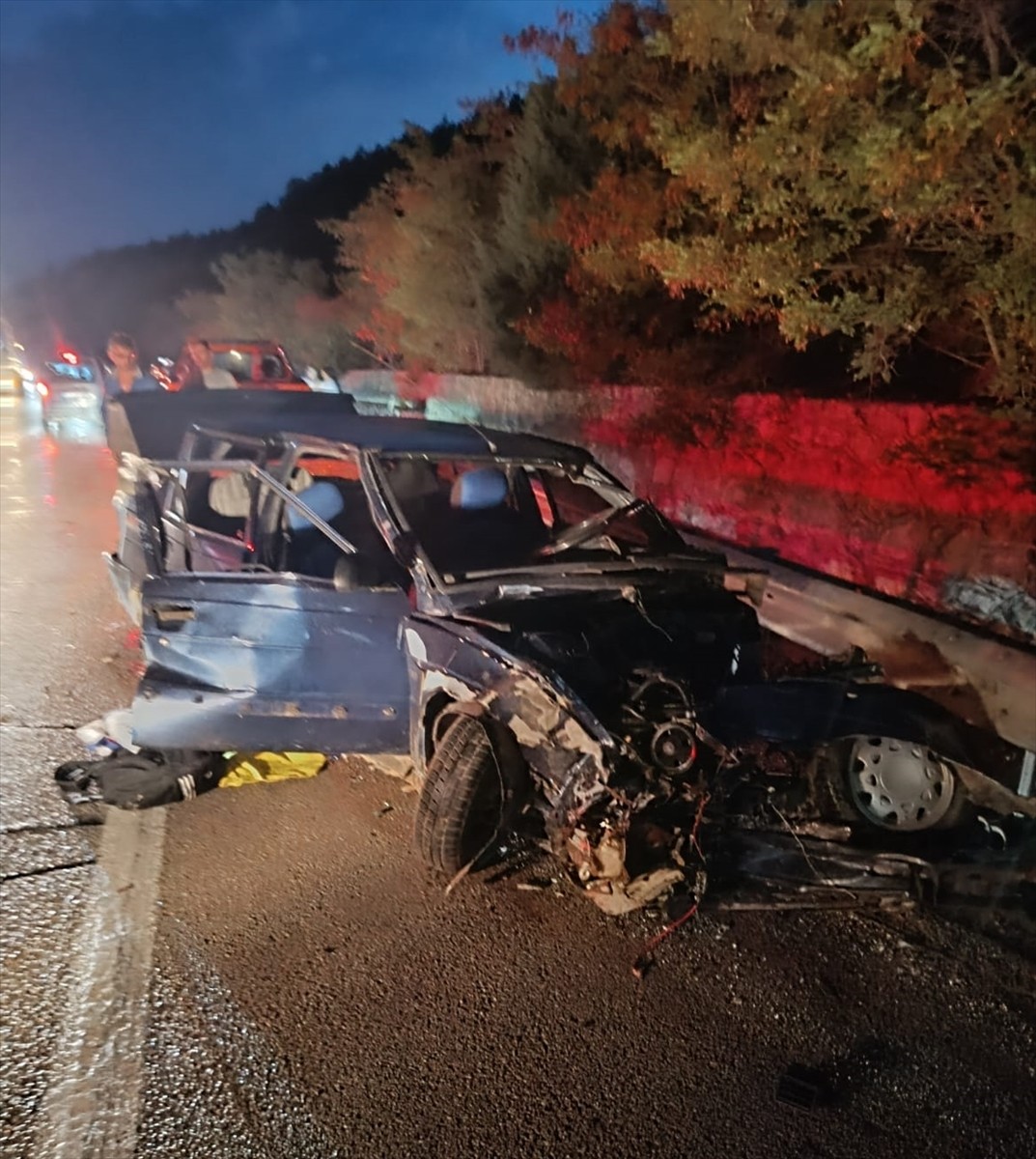 Sinop'ta Trafik Kazası: İki Yaralı