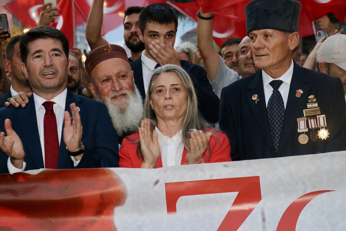 Trabzon ve Giresun'da Fener Alayı Coşkusu