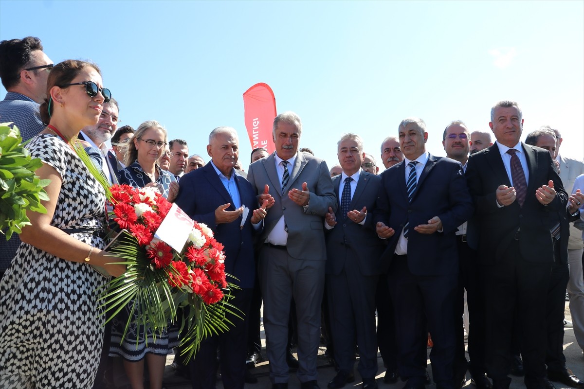 İzmir'de Su Ürünleri Av Sezonu Açılışı Törenle Kutlandı