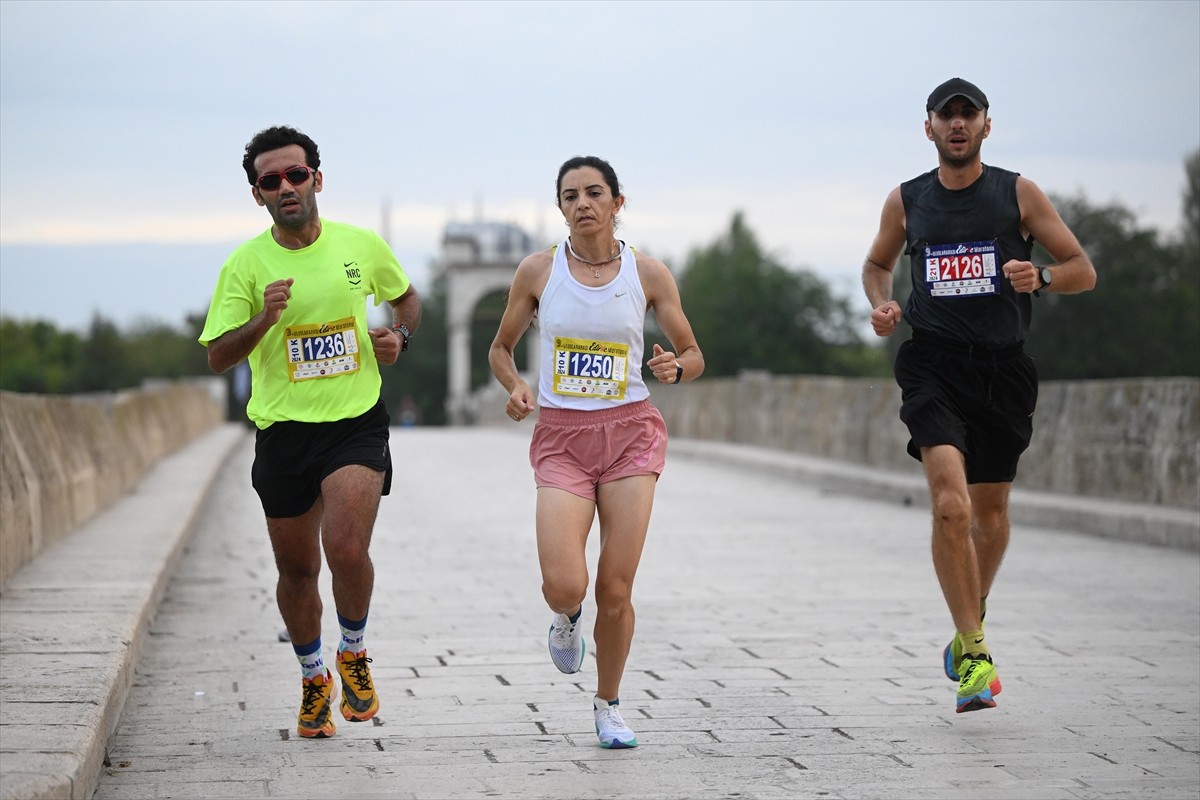 9. Edirne Maratonu Coşkuyla Gerçekleşti