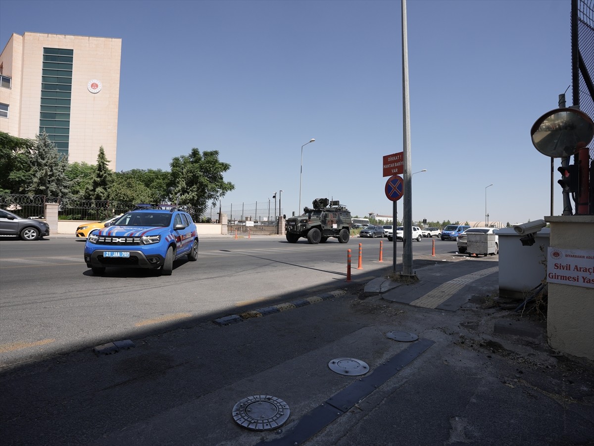 Diyarbakır'da Kaybolan Narin Güran İçin Gözaltı Süreci Devam Ediyor