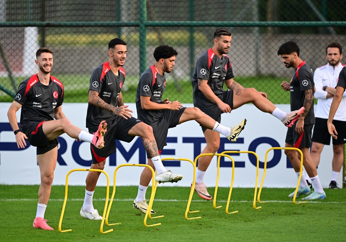 A Milli Futbol Takımı Galler Maçının Hazırlıklarına Başladı