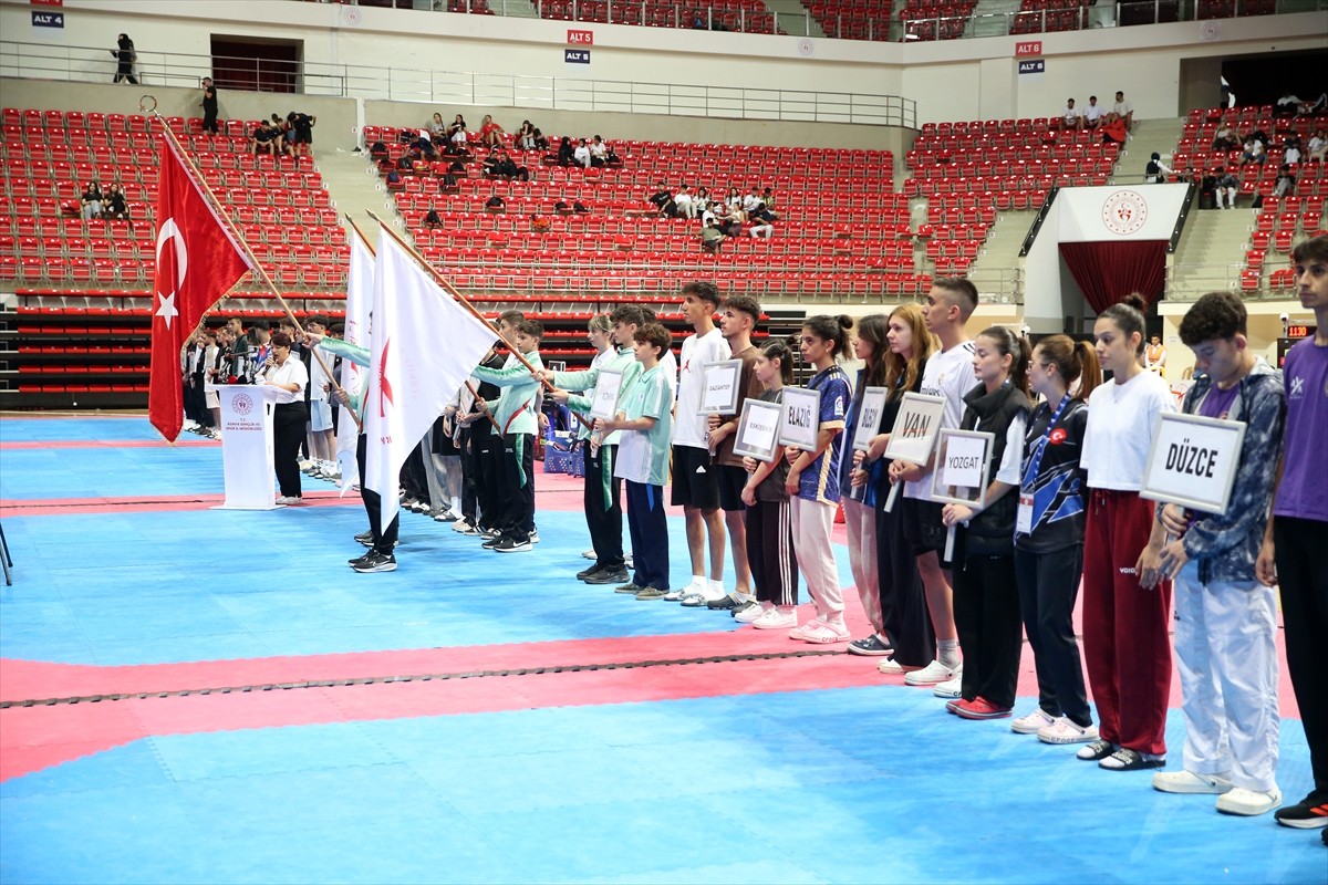 Konya'da Türkiye Ümitler Tekvando Şampiyonası Başladı