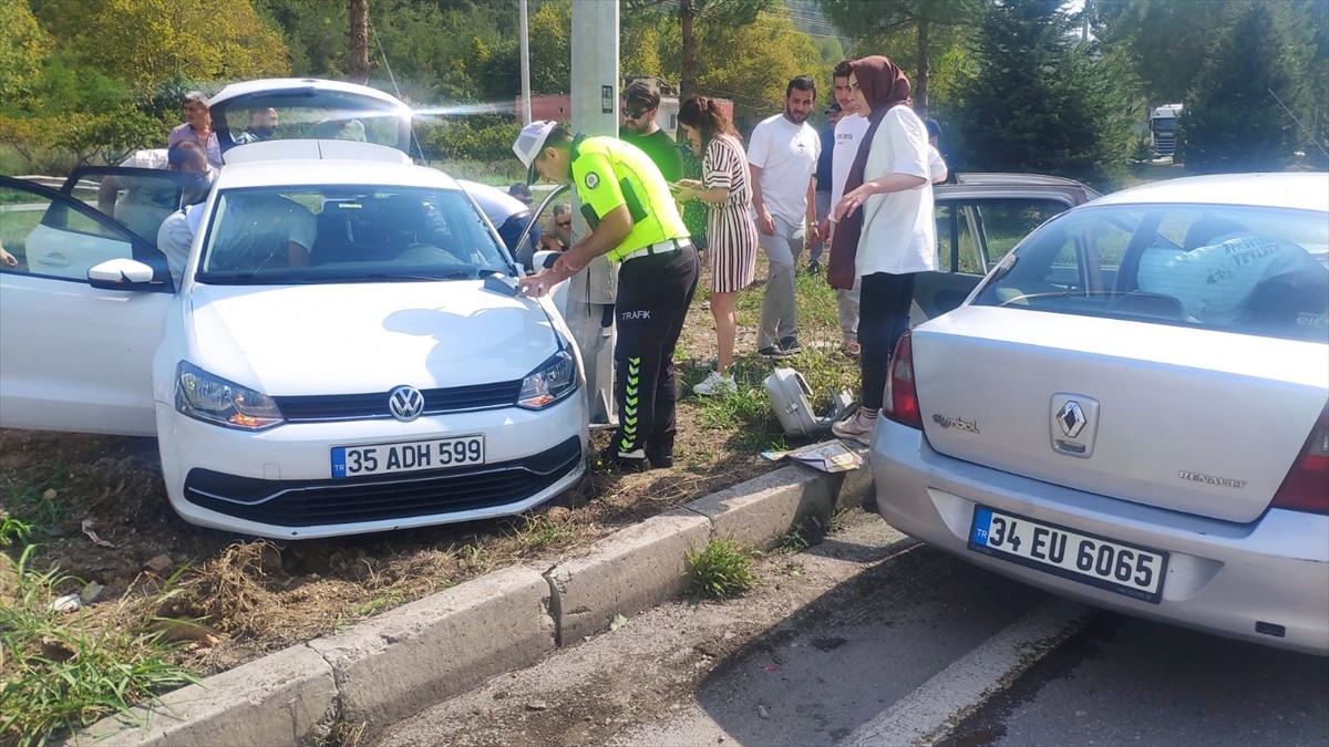 Samsun'da Trafik Kazası: 3 Hemşireyle Birlikte 7 Yaralı