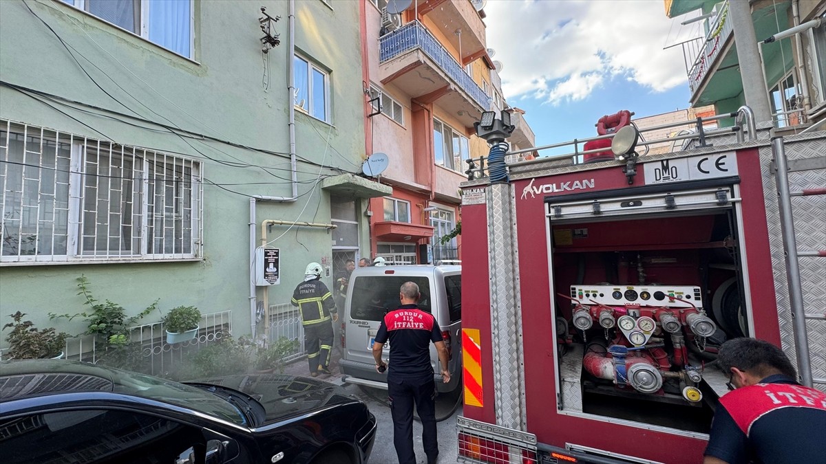 Burdur'da Çamaşır Makinesinden Yangın Çıkması Olayı