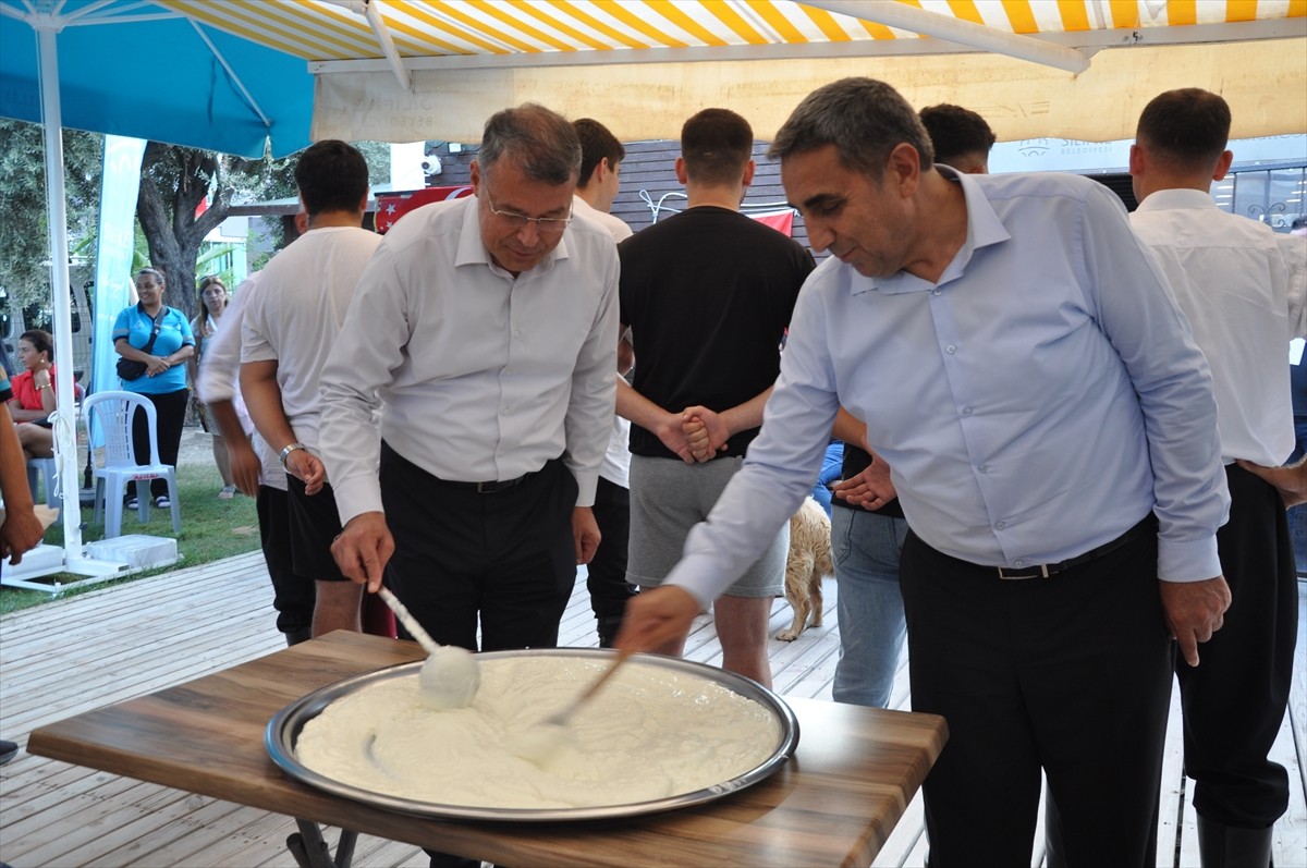 Mersin'de Geleneksel Silifke Yoğurdu Yarışması