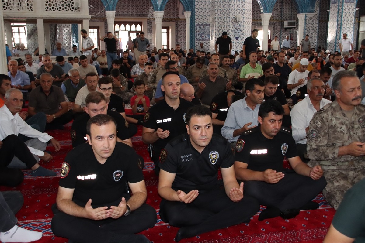 Iğdır'da Şehit Polisler İçin Mevlit Töreni Düzenlendi