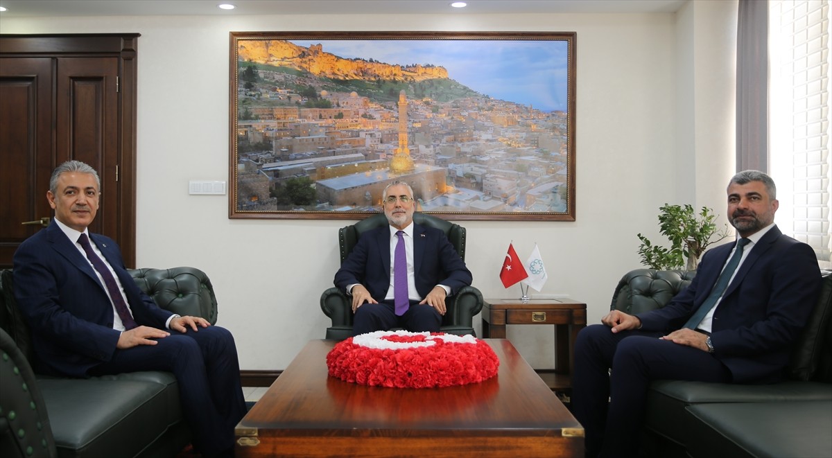 Çalışma ve Sosyal Güvenlik Bakanı Işıkhan Mardin'de