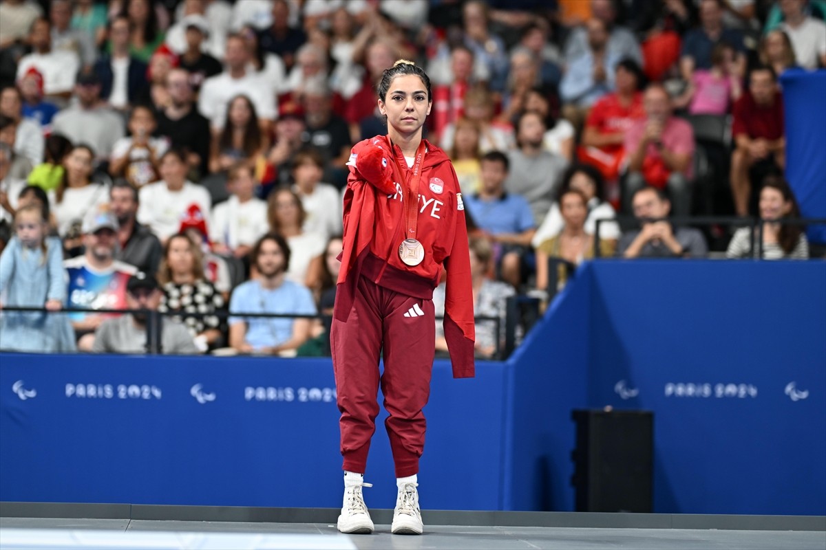 Sevilay Öztürk'ten Tarihi Başarı: Paris 2024 Paralimpik Oyunları'nda Bronz Madalya