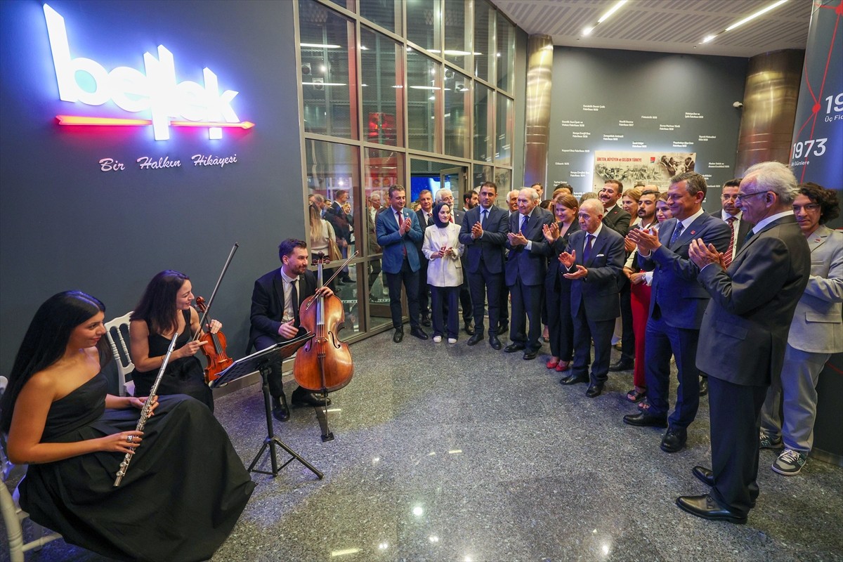 CHP Genel Başkanı Özgür Özel, Bellek Müzesi'ni Açtı