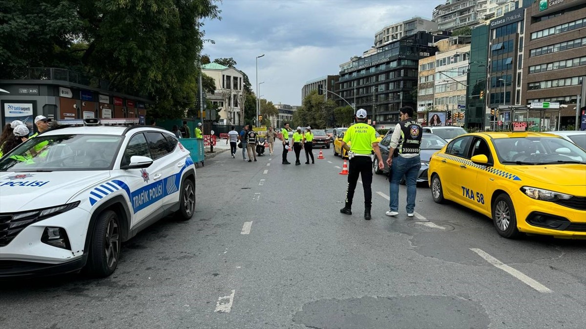 İstanbul'da Okul Servislerine Denetim Uygulandı