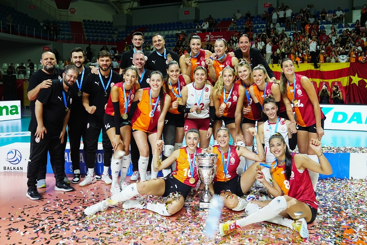 Galatasaray Daikin Kadın Voleybol Takımı Balkan Kupası'nda Şampiyon Oldu