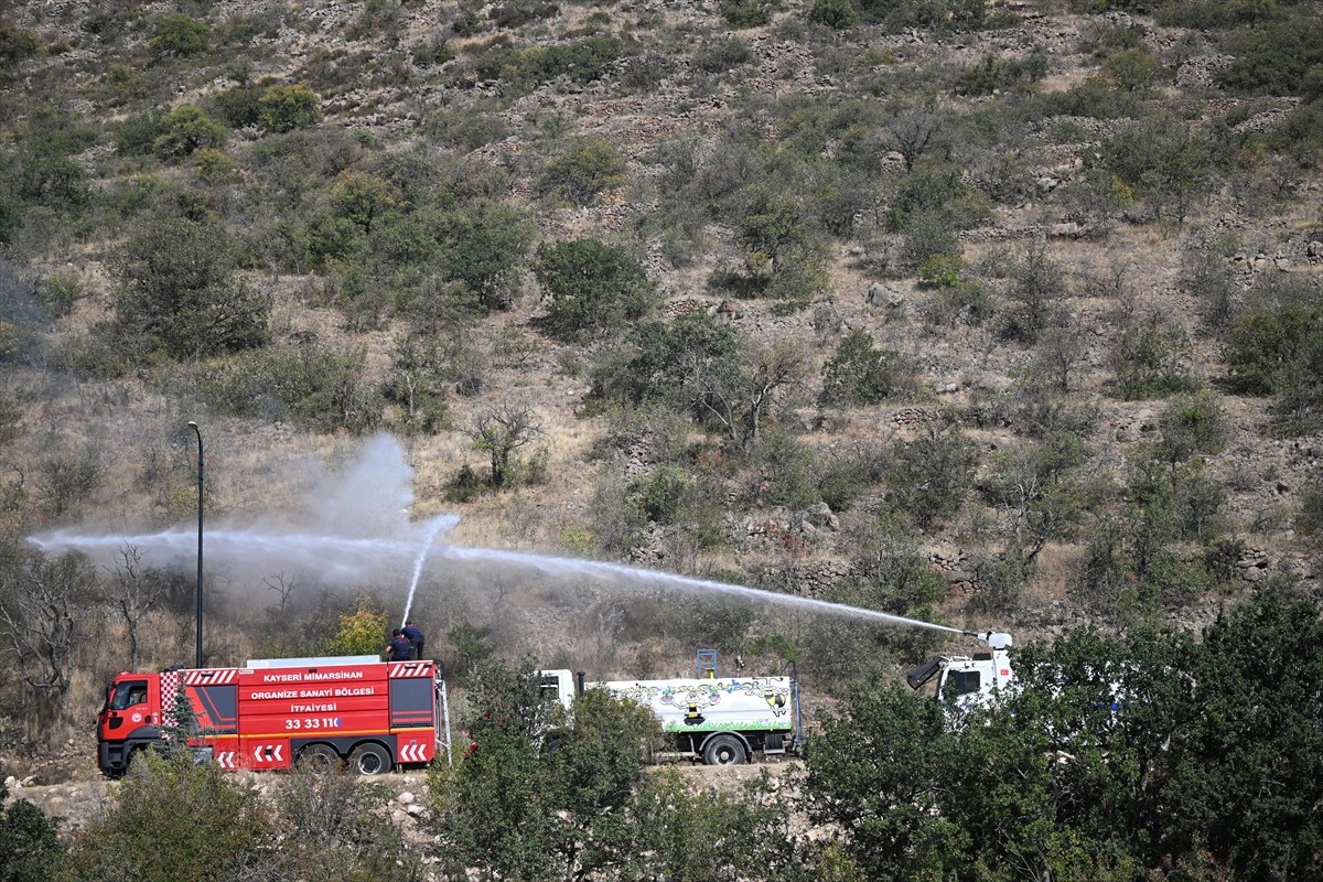 Kayseri'de Ali Dağı'nda Başarılı Yangın Tatbikatı Gerçekleştirildi