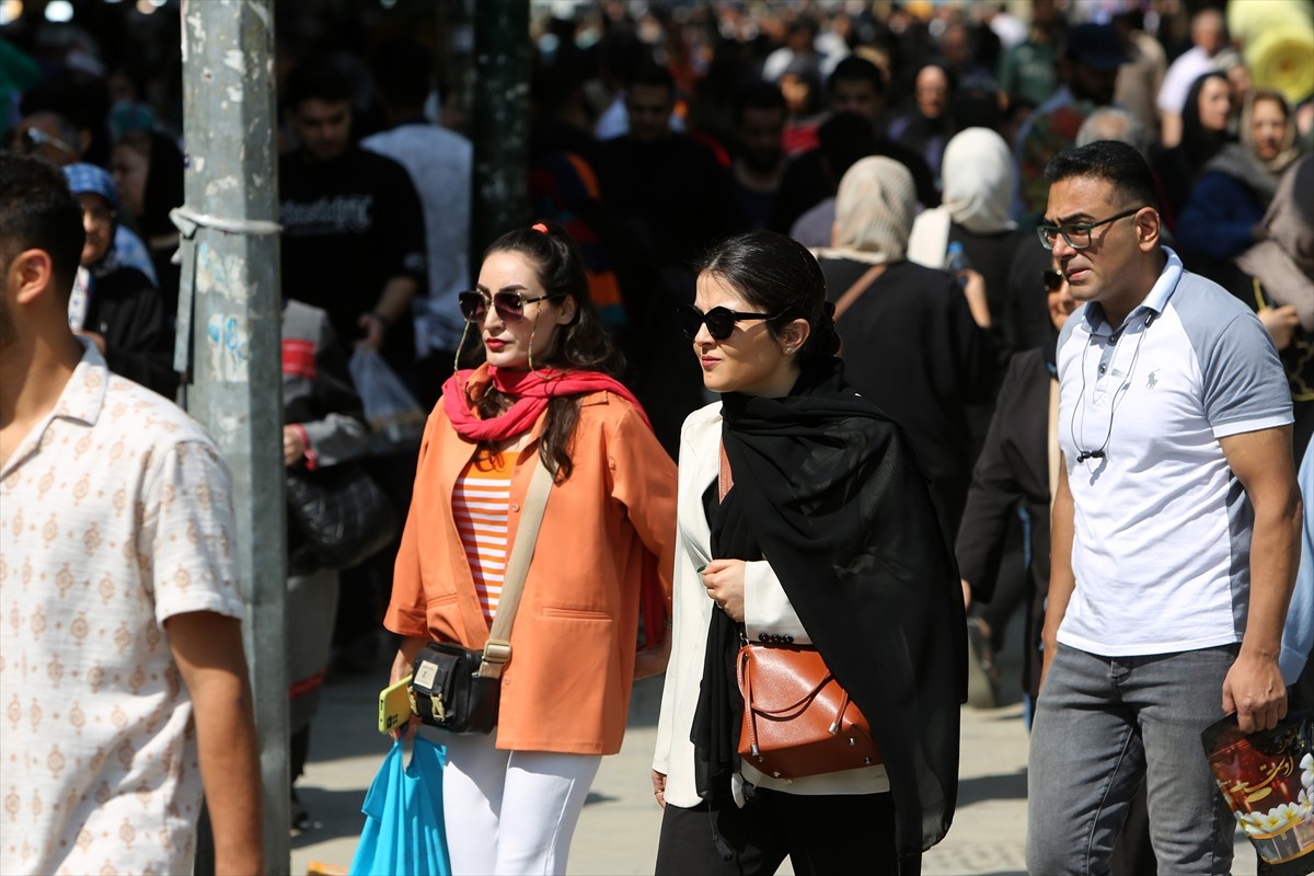 İran'da Mahsa Emini'nin Ölümü ve Başörtüsü Tartışmaları: İki Yıl Sonra Durum Nedir?