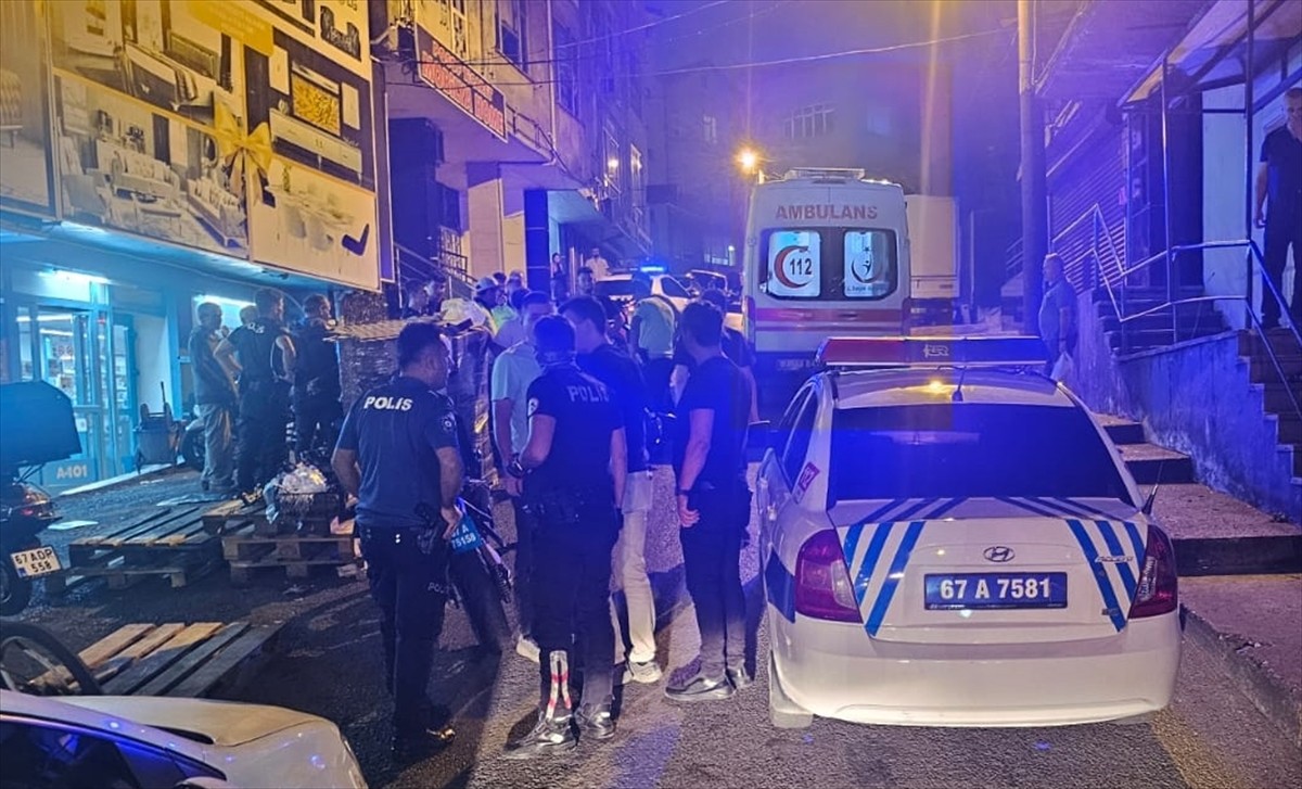 Zonguldak'ta Trafik Kazası: Polis Memuru Yaralandı