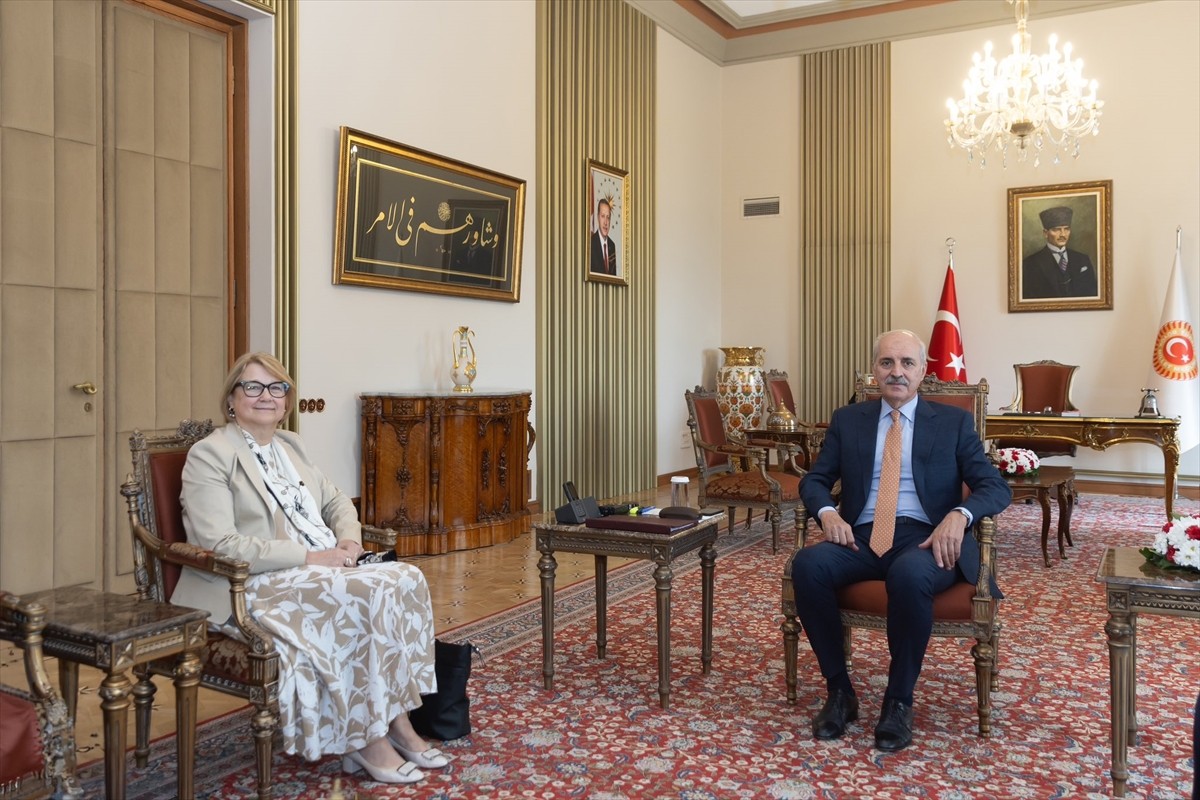 TBMM Başkanı Kurtulmuş, Finlandiya Büyükelçisi Hamalainen'i Ağırladı