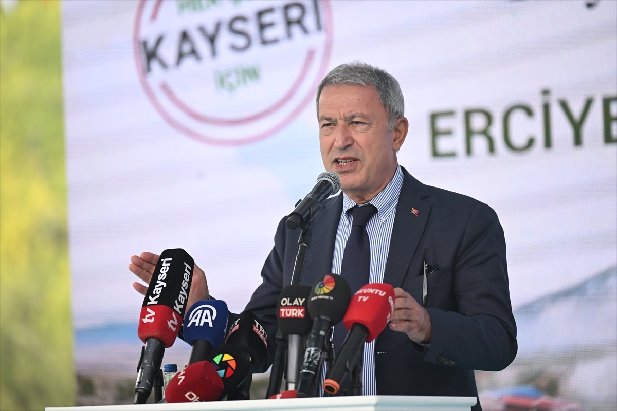 Erciyes Yüksek İrtifa Kamp Merkezi Tanıtımında Sporun Önemi Vurgulandı