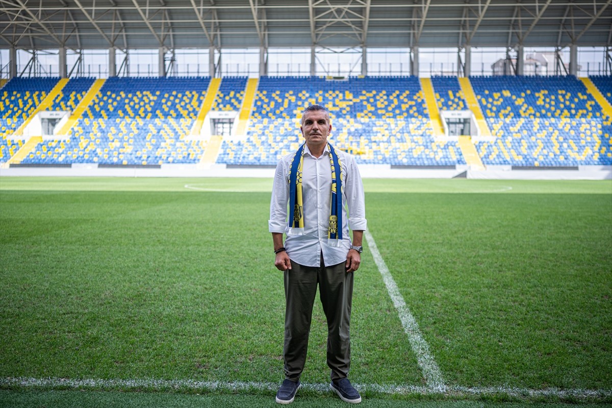 MKE Ankaragücü, Kenan Koçak ile İki Yıllık Sözleşme İmzaladı