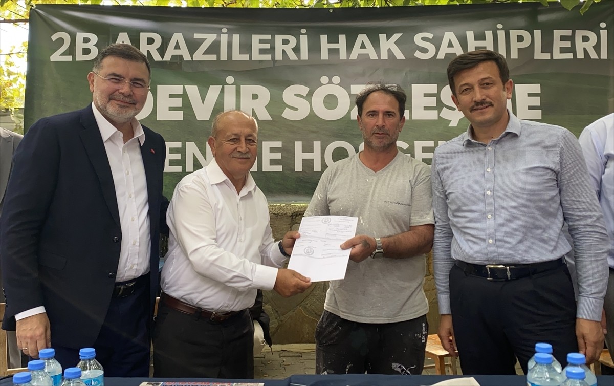 AK Parti Genel Başkan Yardımcısı Hamza Dağ İzmir'de Tapu Törenine Katıldı