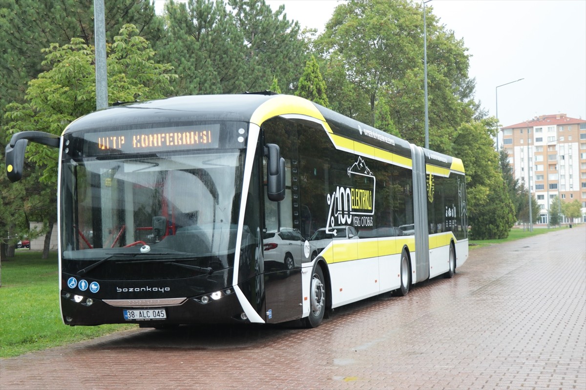 Kayseri'de Temiz Enerji Araçları Konferansı