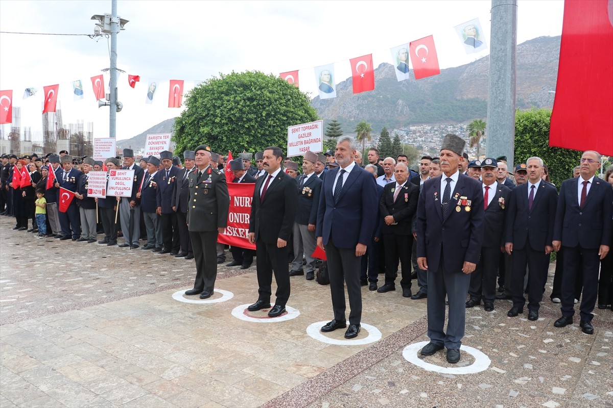 Gaziler Günü Törenleri Adana'da Yüzleri Gururlandırdı