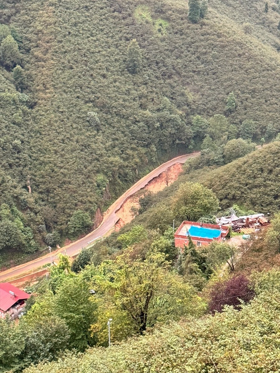 Trabzon'da Sağanak Sonrası Taşkın ve Ekiplerin Çalışmaları