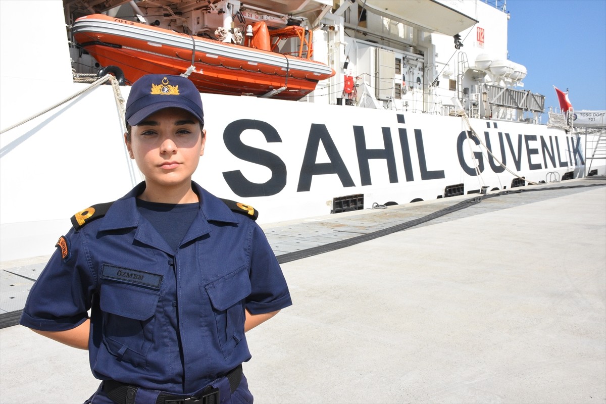 TCSG-Dost Gemisindeki Kadın Teğmen: Sedanur Özmen'in Başarı Hikayesi