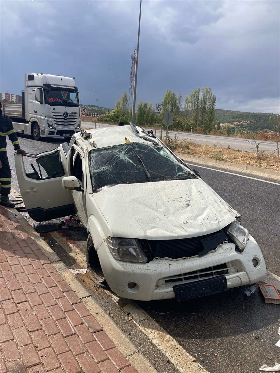 Bilecik'te Trafik Kazası: 1 Ölü, 3 Yaralı