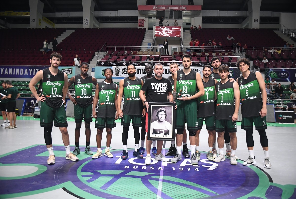 24. Cevat Soydaş Basketbol Turnuvası'nda TOFAŞ Şampiyon Oldu