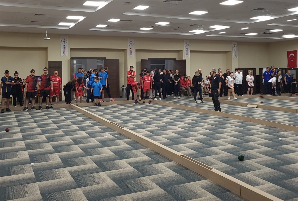 Aydın'da Özel Sporcular Bocce Kupa Müsabakaları Başladı