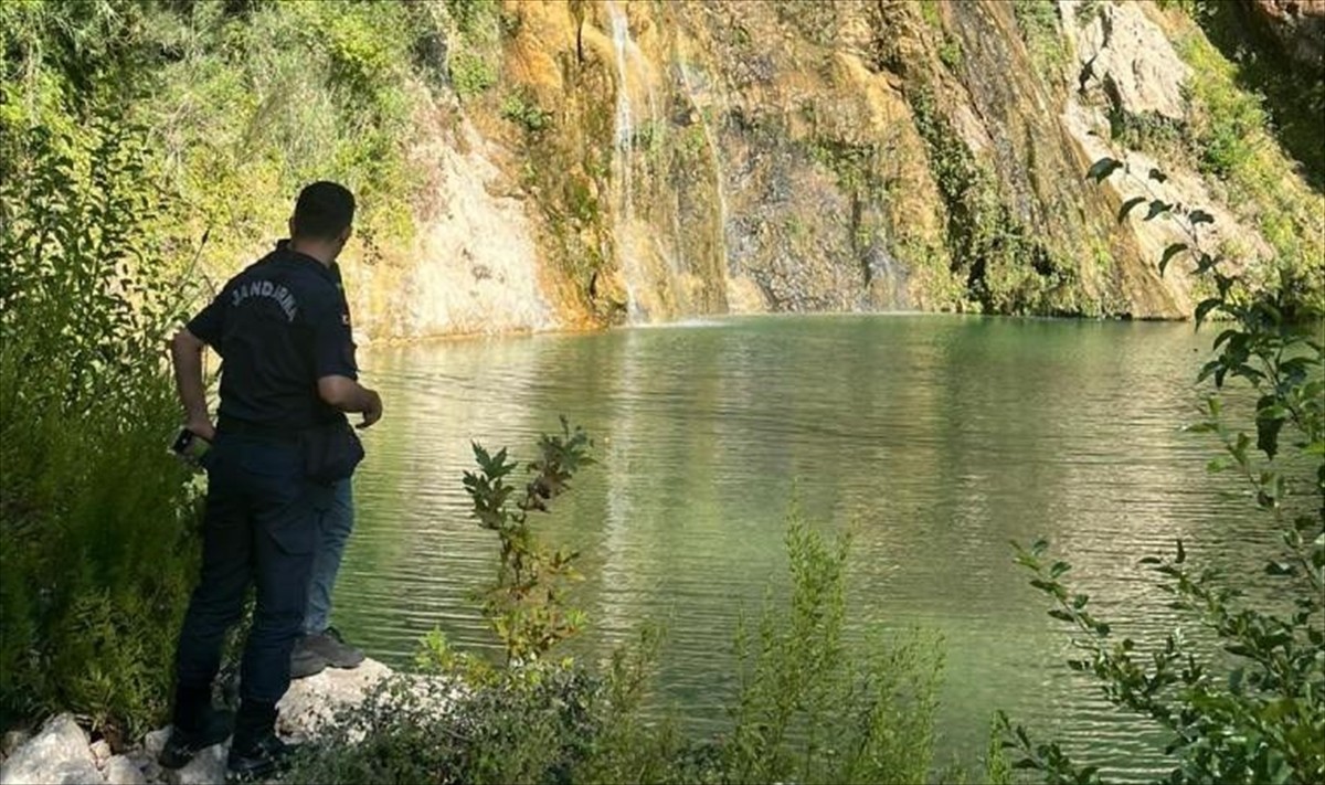 Antalya'da Şelaleye Giren Turist Boğuldu