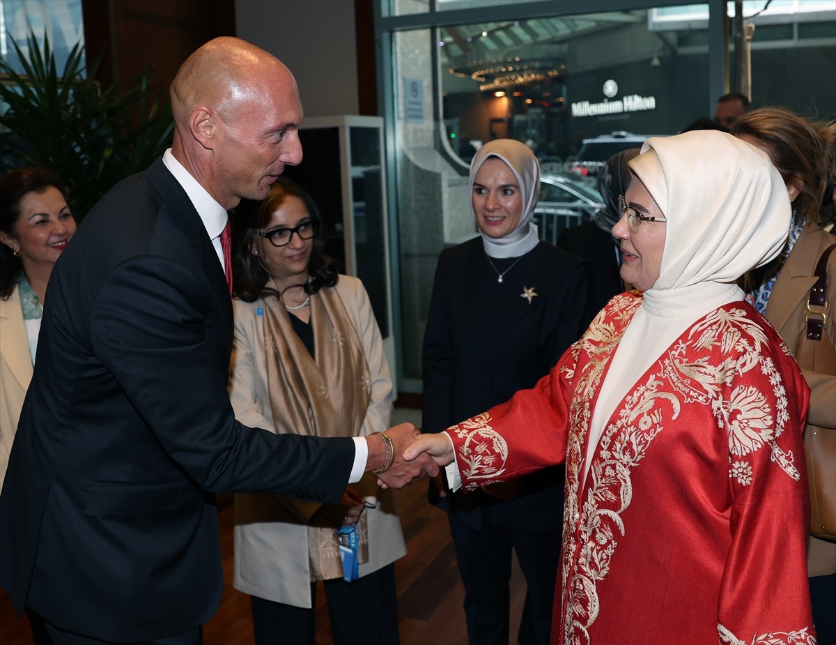 Emine Erdoğan'dan Küresel Gönül Elçileri Çağrısı