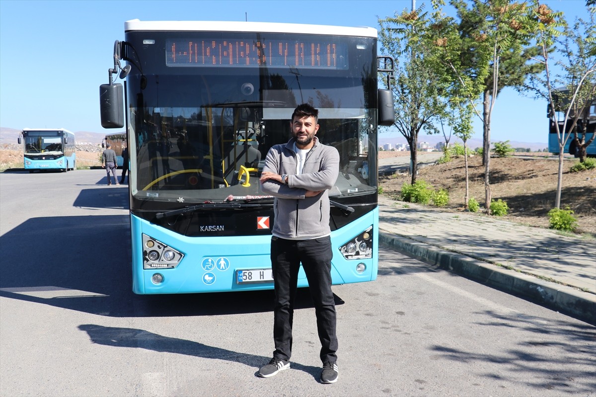 Sivas'ta Halk Otobüsü Şoföründen Örnek Davranış