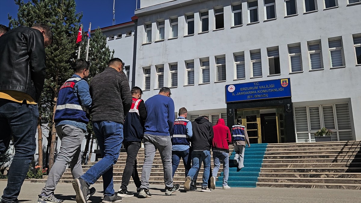 Erzurum'da Terör Propagandası Yapan 10 Kişi Yakalandı