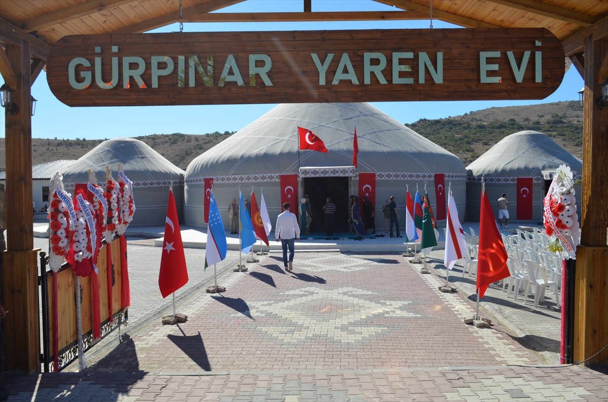 Çankırı'da Yaren Çadırı ve Türkmen Evi Açıldı